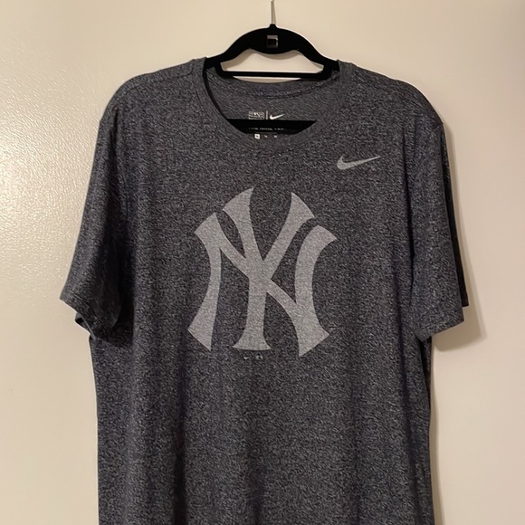 Men’s   New York Yankees T- Shirt. Short Sleeve Sz XL - Picture 2 of 4
